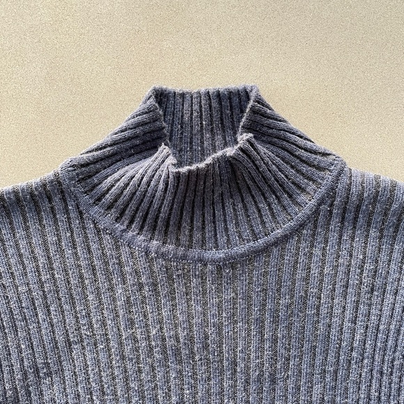 Vintage Gene Meyer wool mock turtleneck sweater - Picture 3 of 4